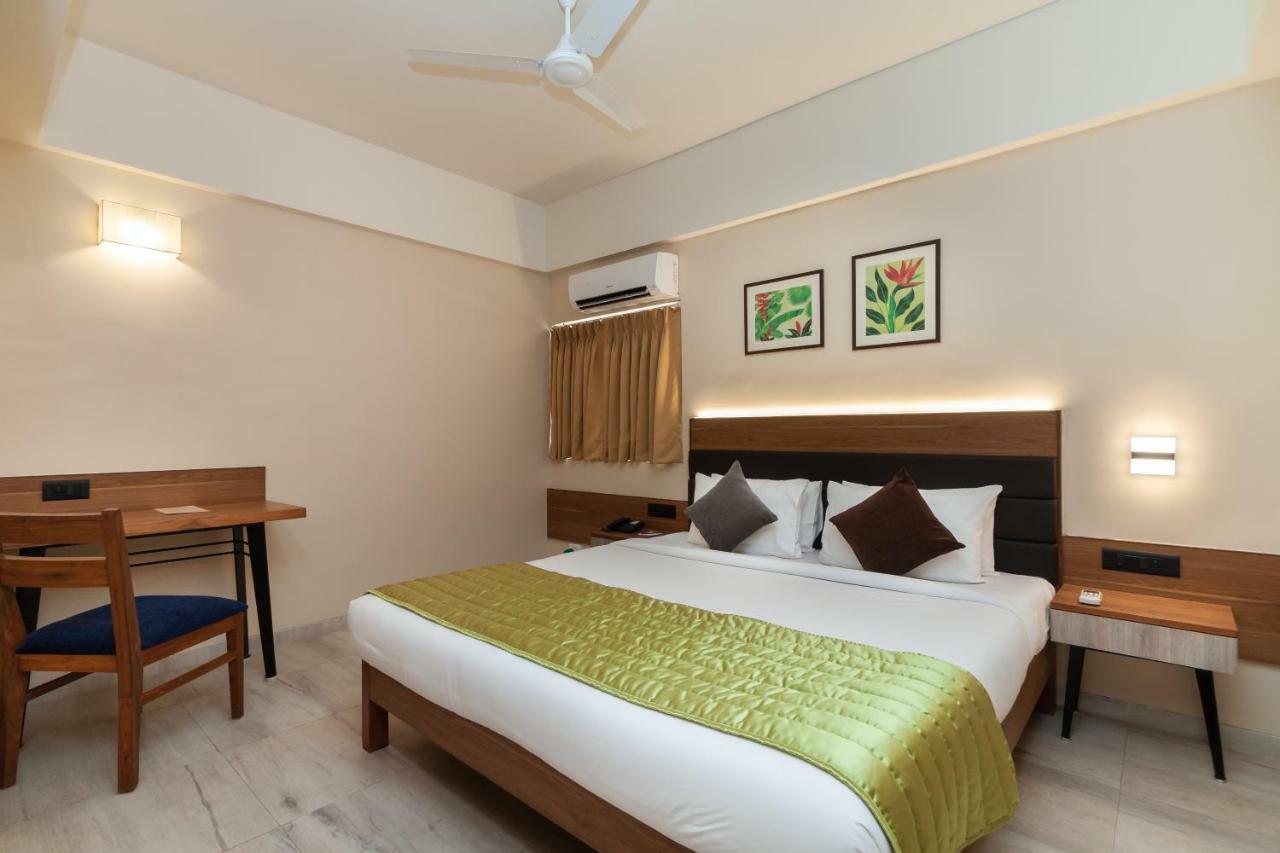Somy Plaza Calangute Goa - Formerly Somy Resort Eksteriør billede